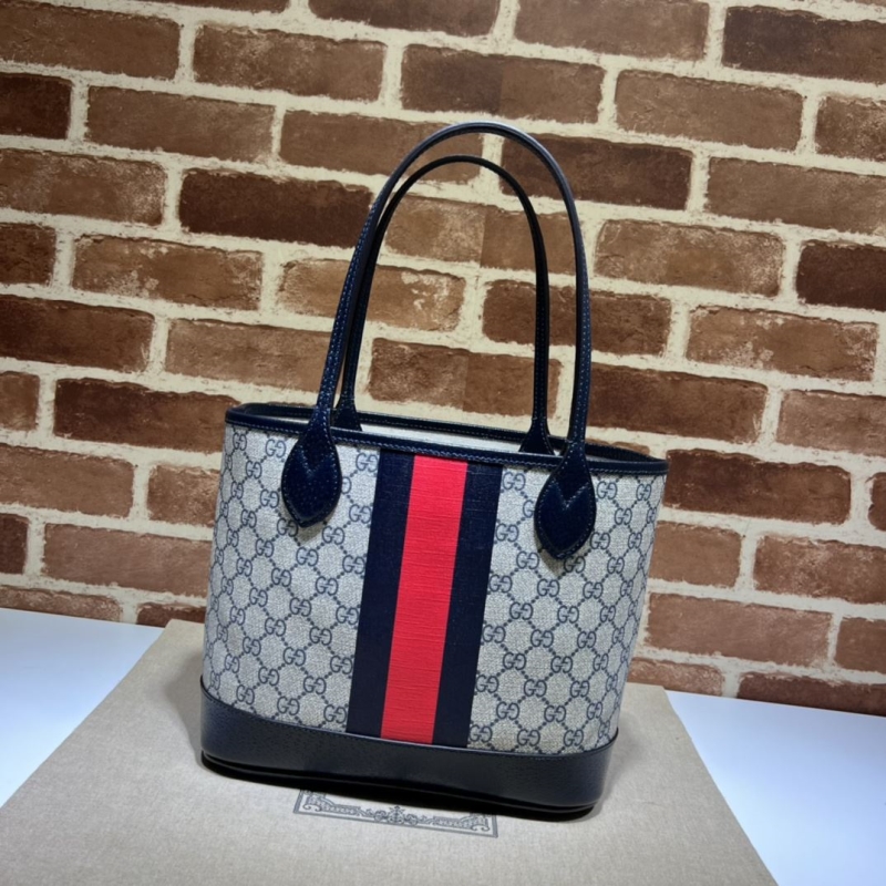 G*u*i shopping bags